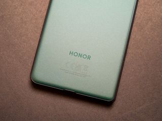 thumbnail - Honor Magic V5